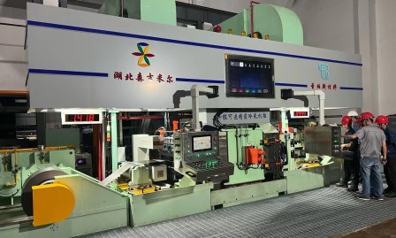 江蘇圣珀二十輥軋機(jī)鈦帶試產(chǎn)成功！